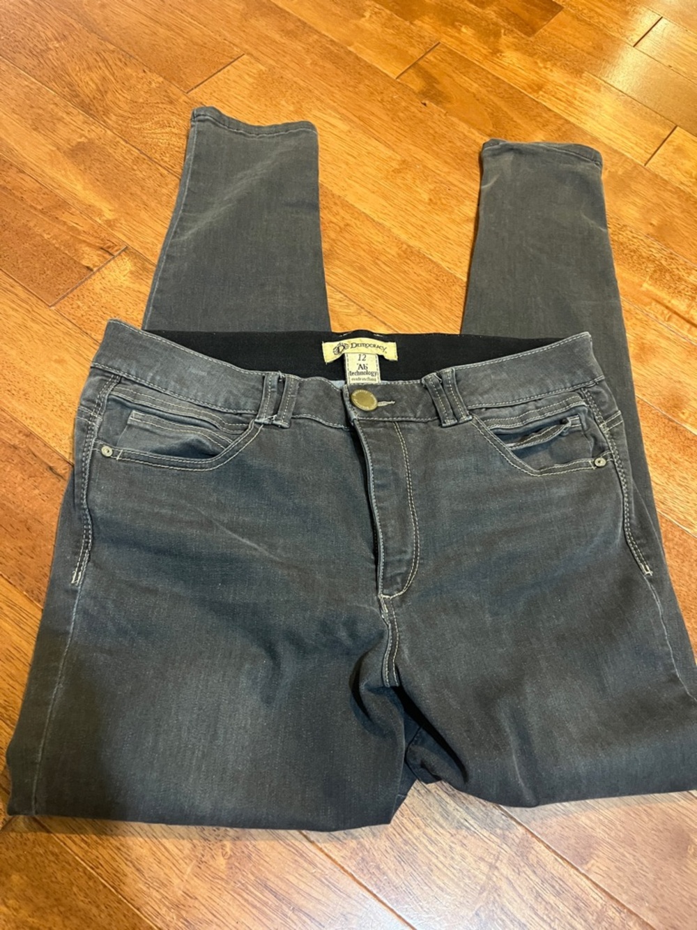 Democracy gray Ab Technology skinny jeans in size 12.